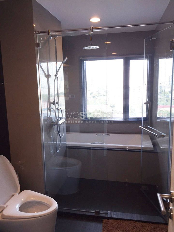 2 bedrooms condo for rent near BTS Thonglor, photo 13