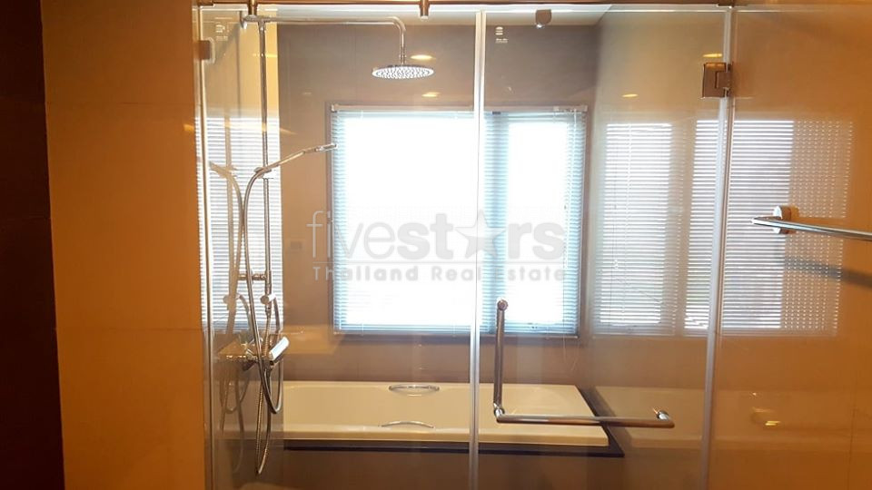 2 bedrooms condo for rent near BTS Thonglor, photo 12