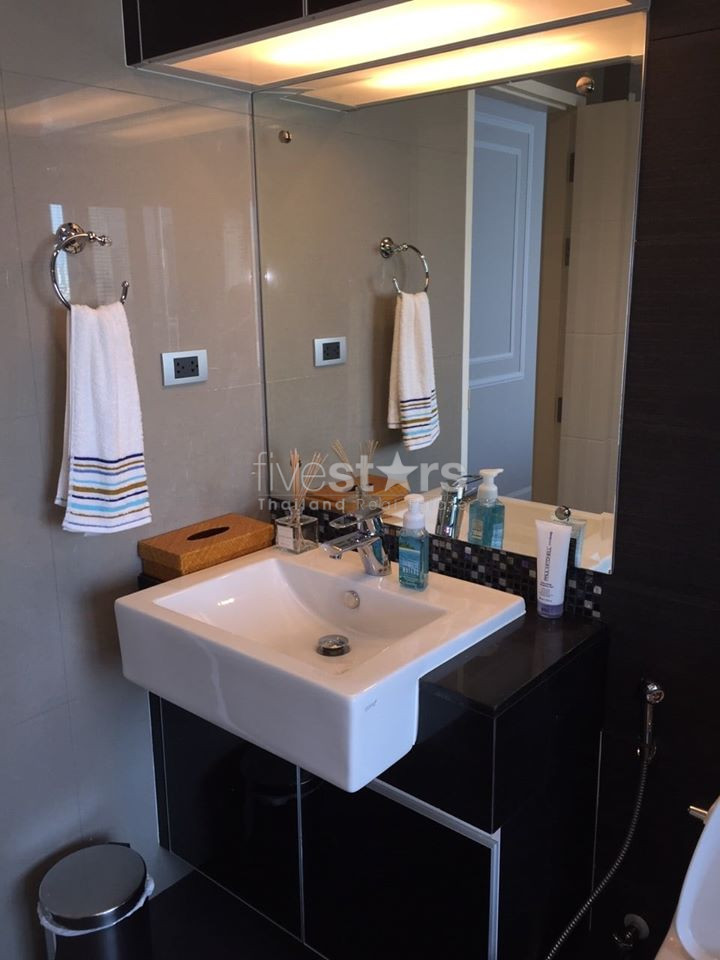 2 bedrooms condo for rent near BTS Thonglor, photo 14