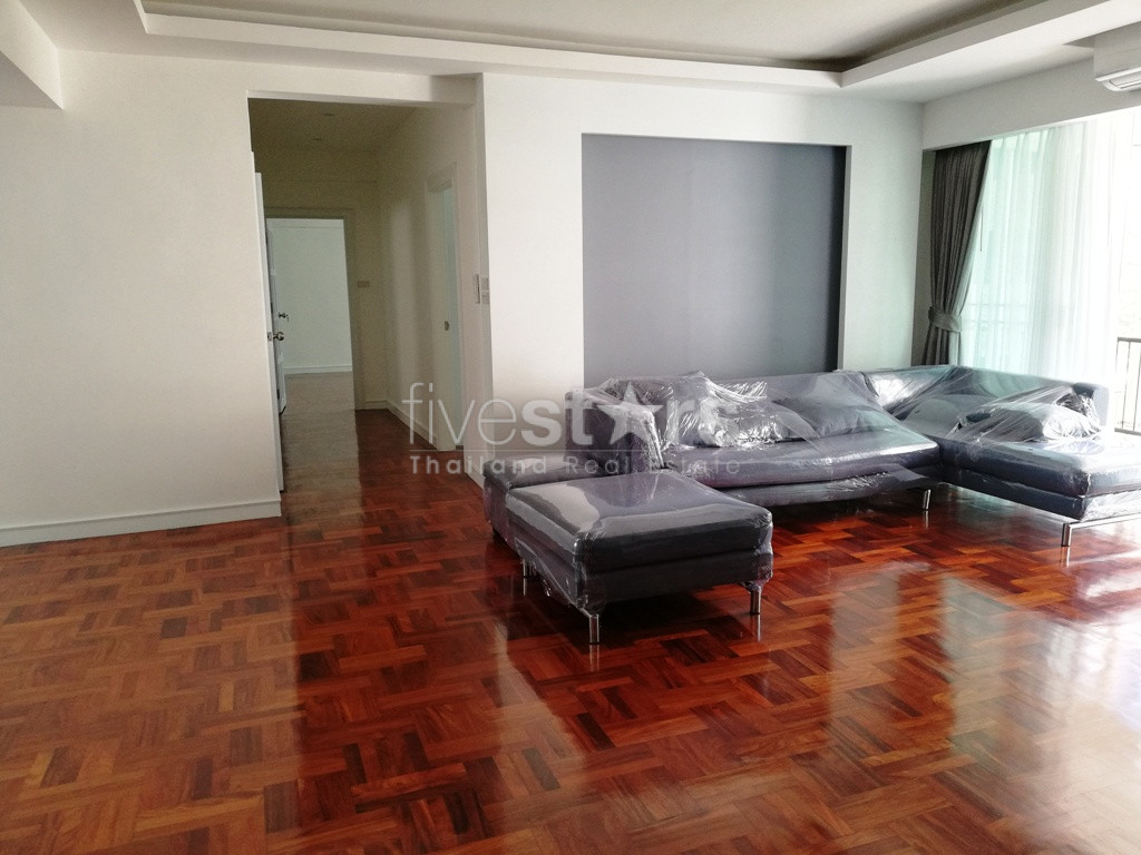 Appartement de 3 chambres à louer près du BTS Phromphong, photo 3