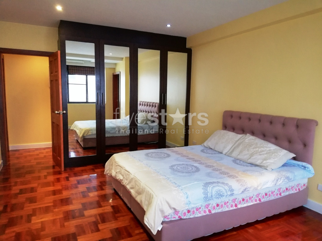 Newly renovated 3 bedrooms condo for rent near BTS Phromphong, photo 8