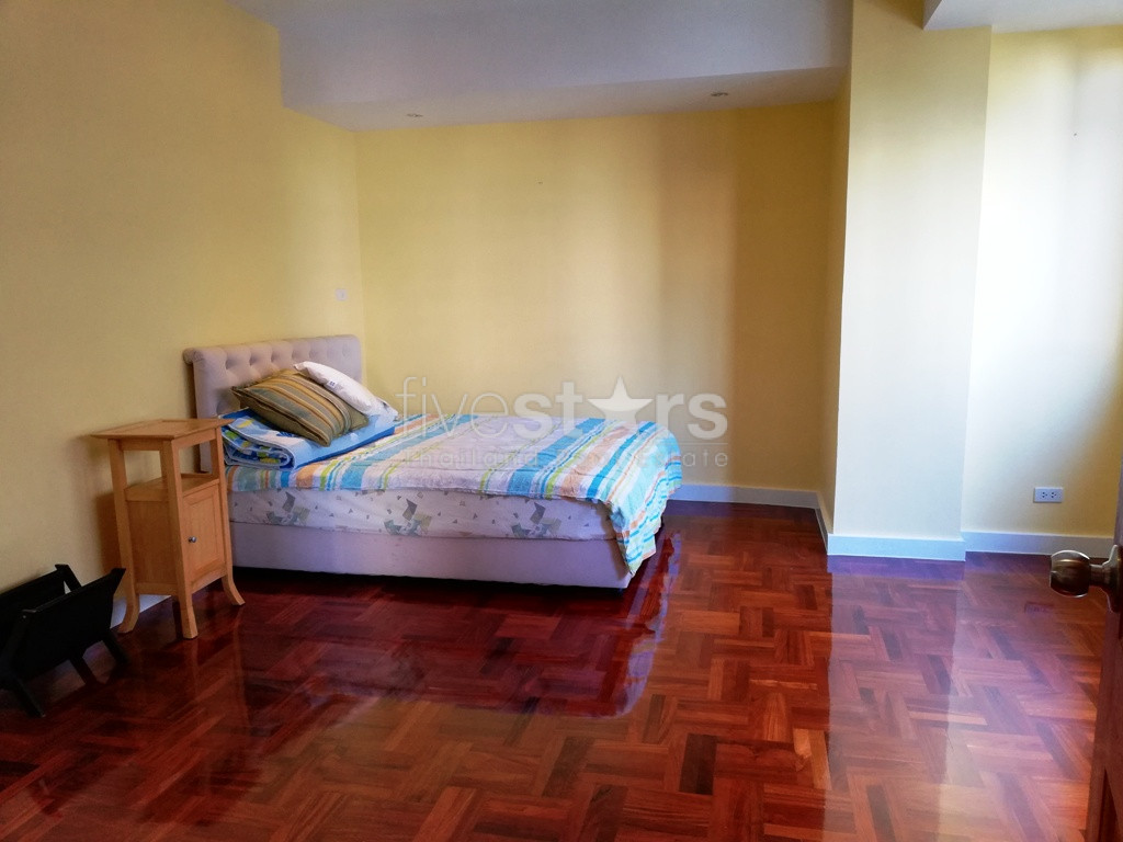 Newly renovated 3 bedrooms condo for rent near BTS Phromphong, photo 10