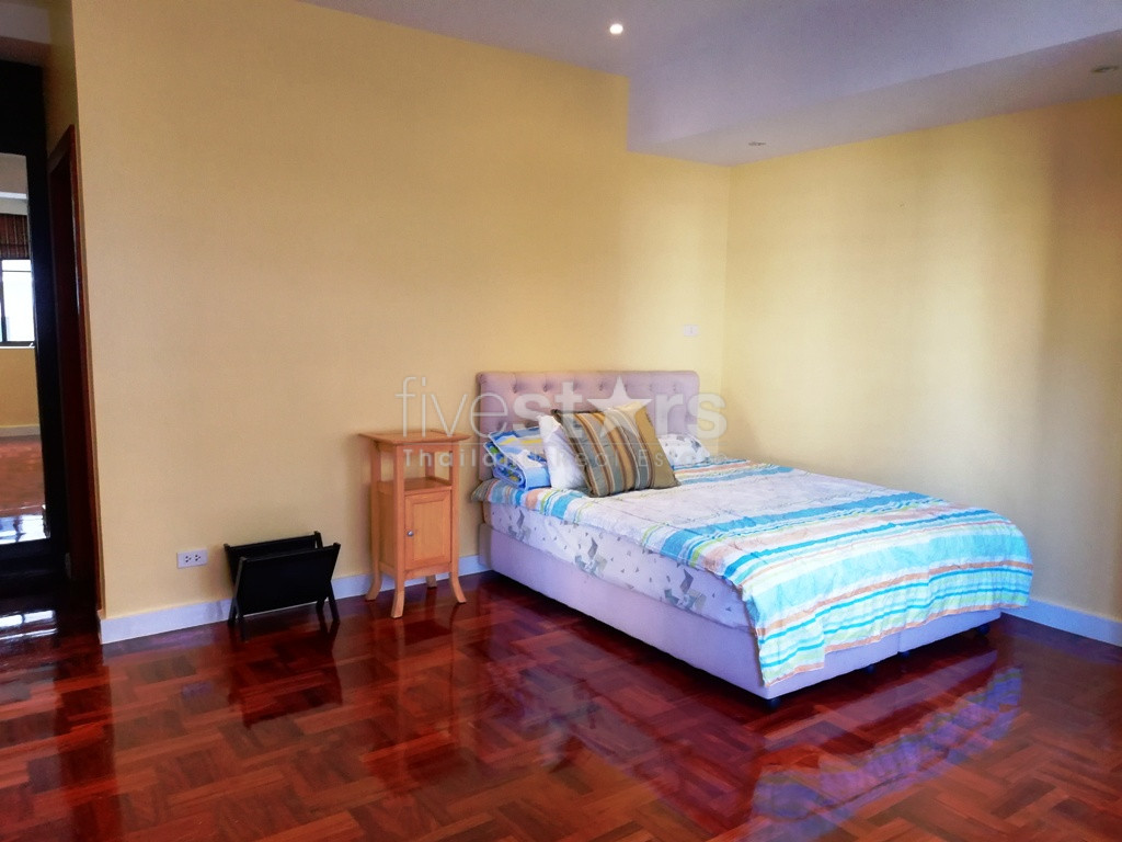 Newly renovated 3 bedrooms condo for rent near BTS Phromphong, photo 11