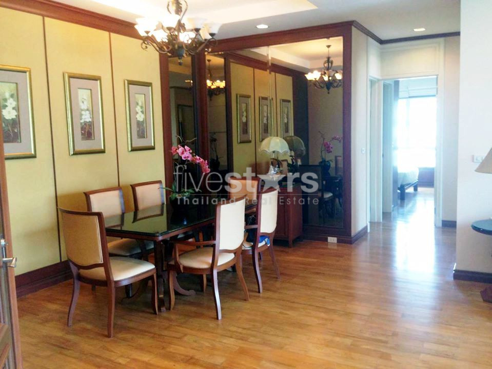 2 bedrooms condo for rent near BTS Phromphong, photo 2