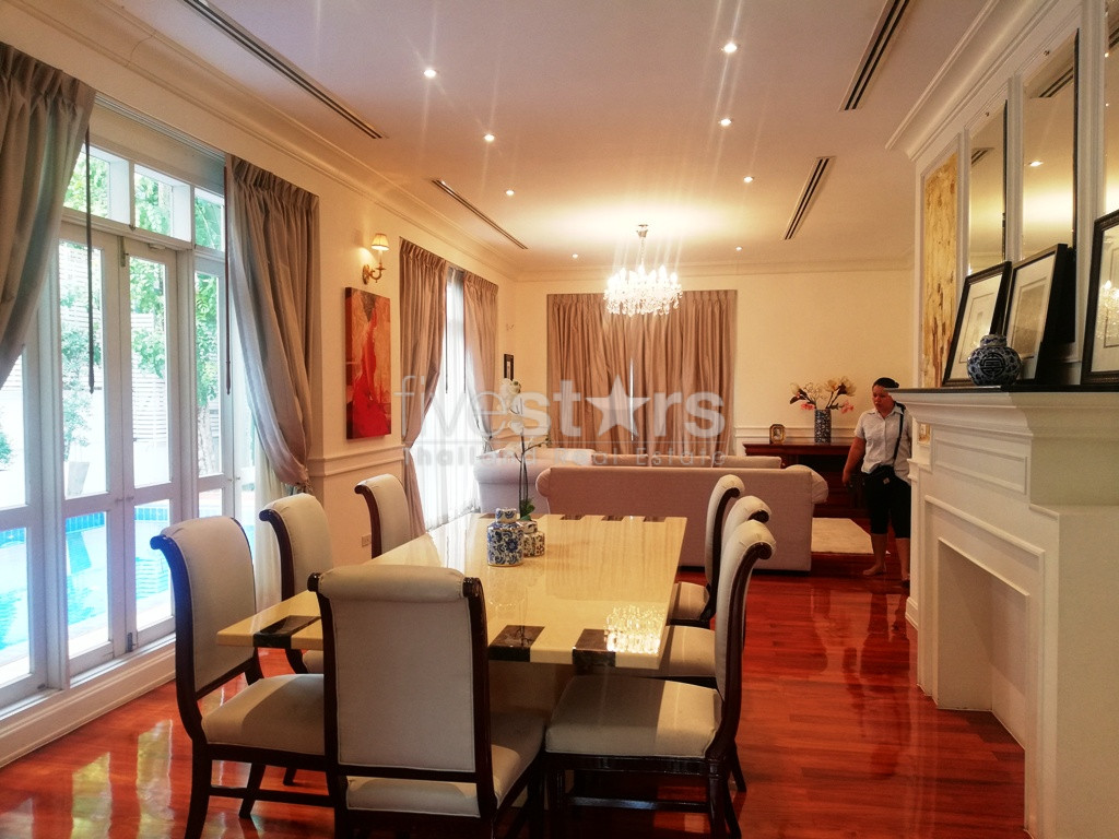 Maison de 4 chambres avec piscine à louer à Sukhumvit, quartier Phromphong, photo 8
