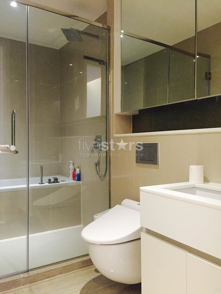 Modern condo 1 bedroom fro rent near BTS Phromphong, photo 5