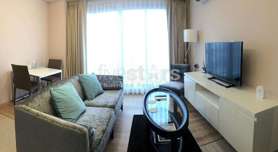 Modern condo 1 bedroom fro rent near BTS Phromphong