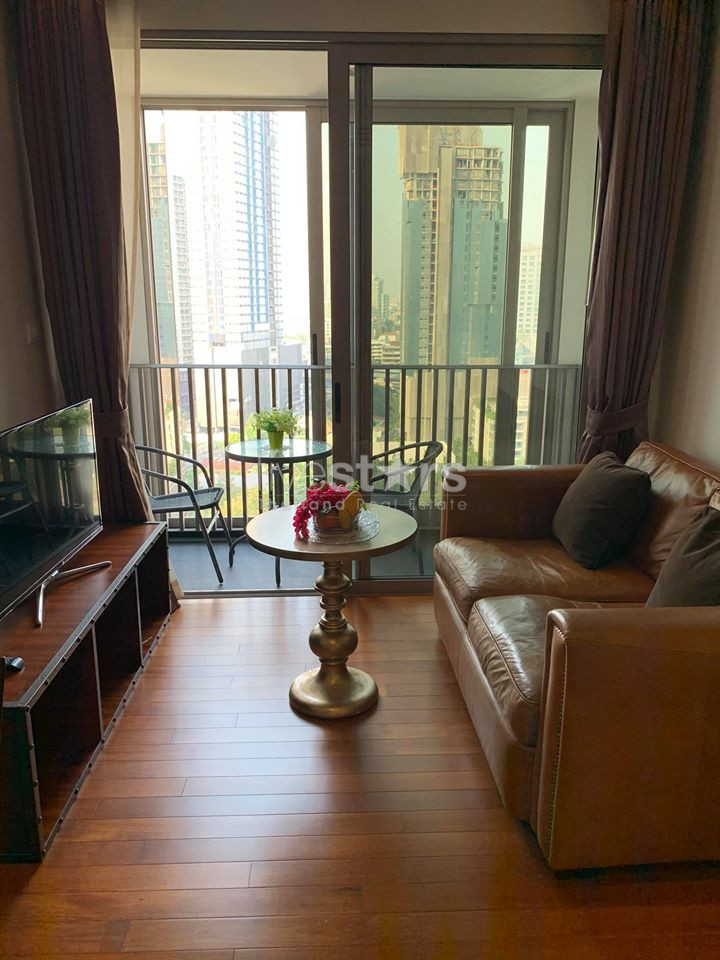 2 bedrooms condo for rent close to BTS Thonglor