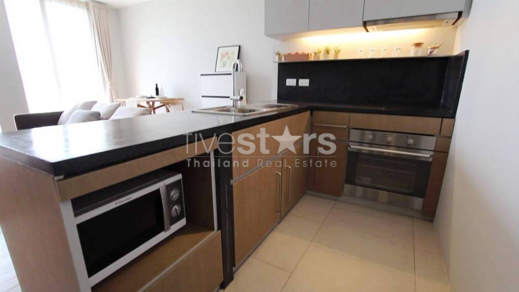 Large 1 bedroom apartment for rent in Thonglor area, photo 3