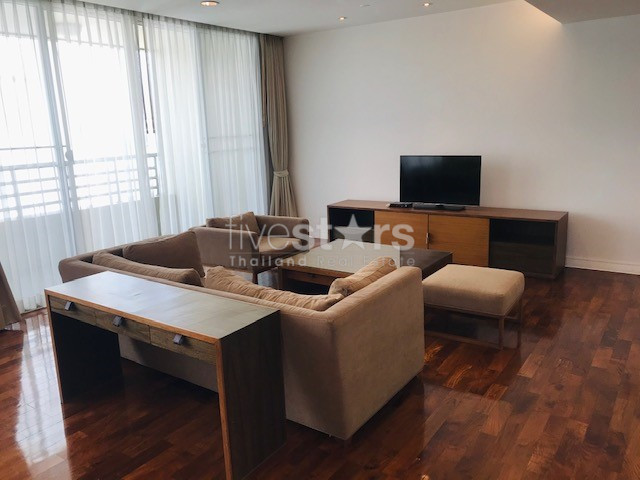 3 bedroom apartment for rent on Phromphong, photo 2