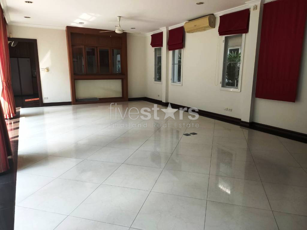 Maison avec piscine privée 4 chambres à louer proche BTS Thonglor, photo 2