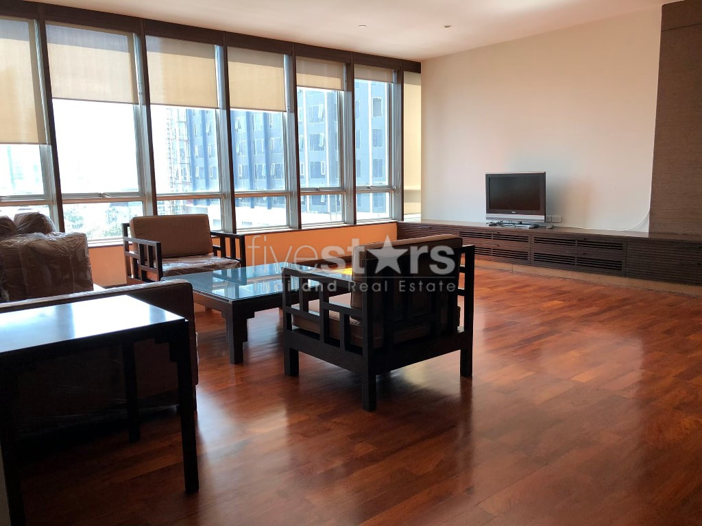 Appartement de 3 chambres à louer sur Thonglor