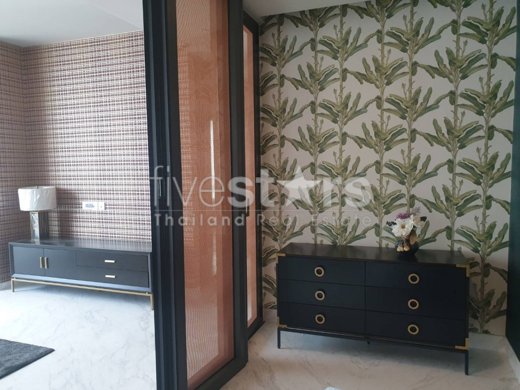 Brand new unfurnished 2 bedrooms pet friendly condo for rent in Thonglor, photo 5