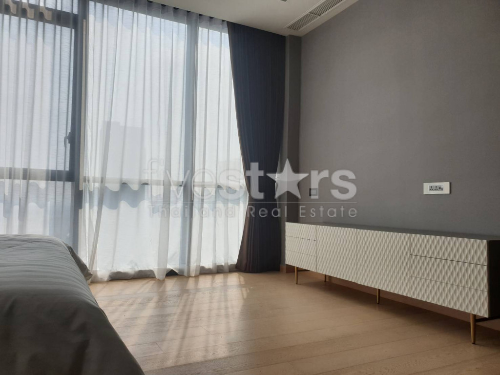 Brand new unfurnished 2 bedrooms pet friendly condo for rent in Thonglor, photo 11