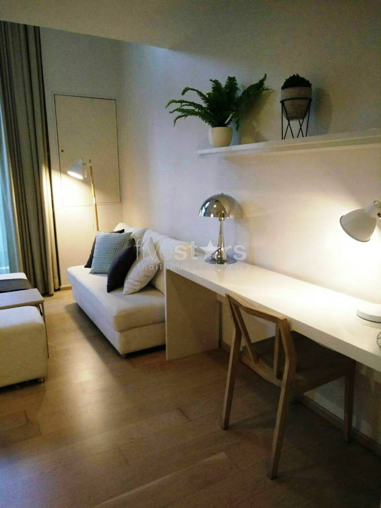 Duplex 1 bedroom condo for rent in Sukhumvit near BTS Thonglor and Phromphong, photo 2