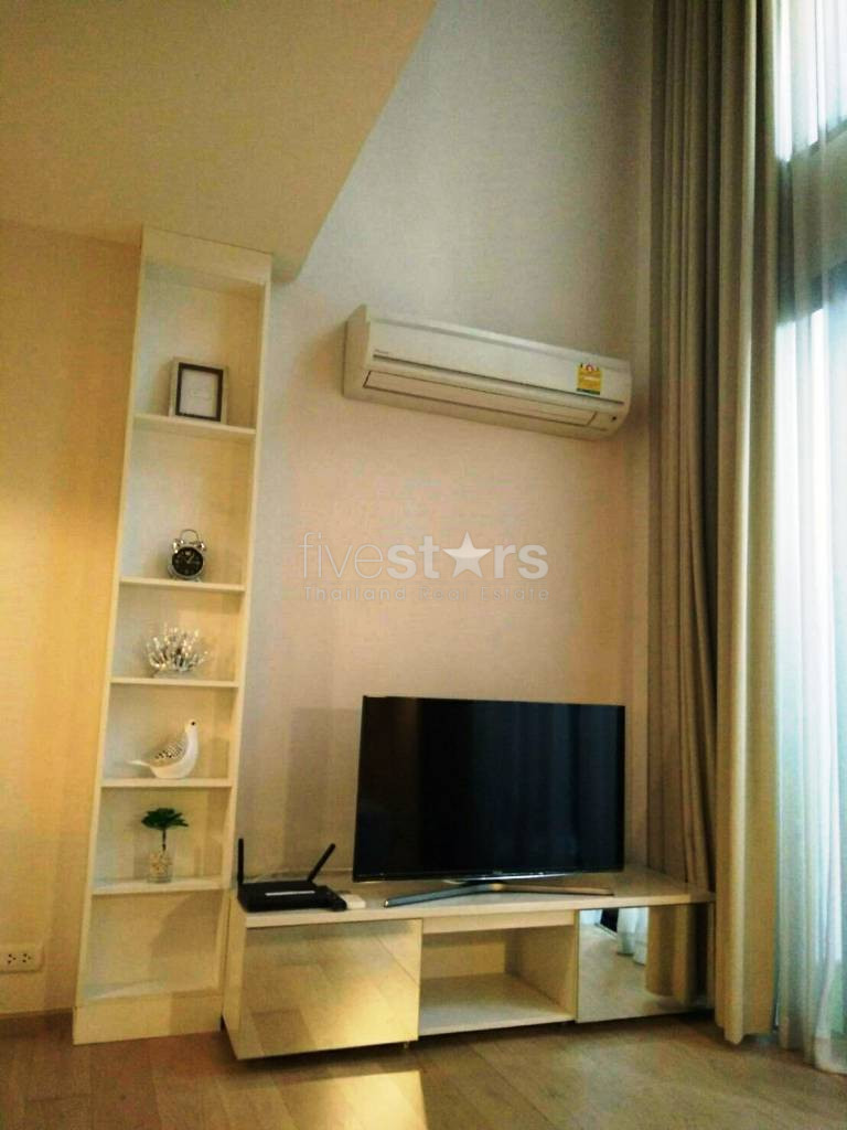 Duplex 1 bedroom condo for rent in Sukhumvit near BTS Thonglor and Phromphong, photo 8