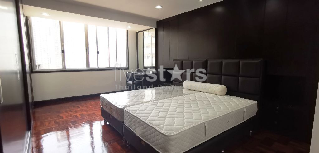 Appartement 3 chambres à louer quartier Phrompong, photo 11