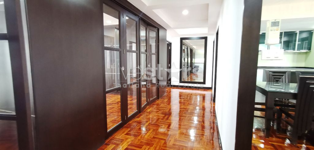 Appartement 3 chambres à louer quartier Phrompong, photo 5