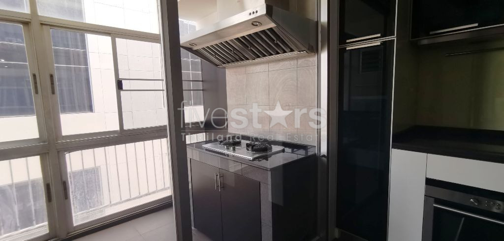 Appartement 3 chambres à louer quartier Phrompong, photo 10