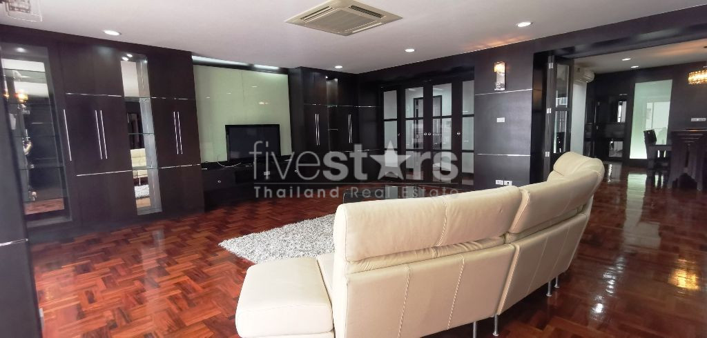 Appartement 3 chambres à louer quartier Phrompong, photo 2