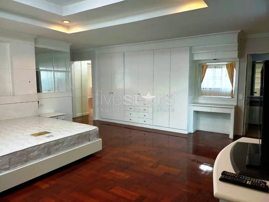 Large 3 bedrooms pet friendly apartment for rent in Sukhumvit near BTS Phromphong, photo 10