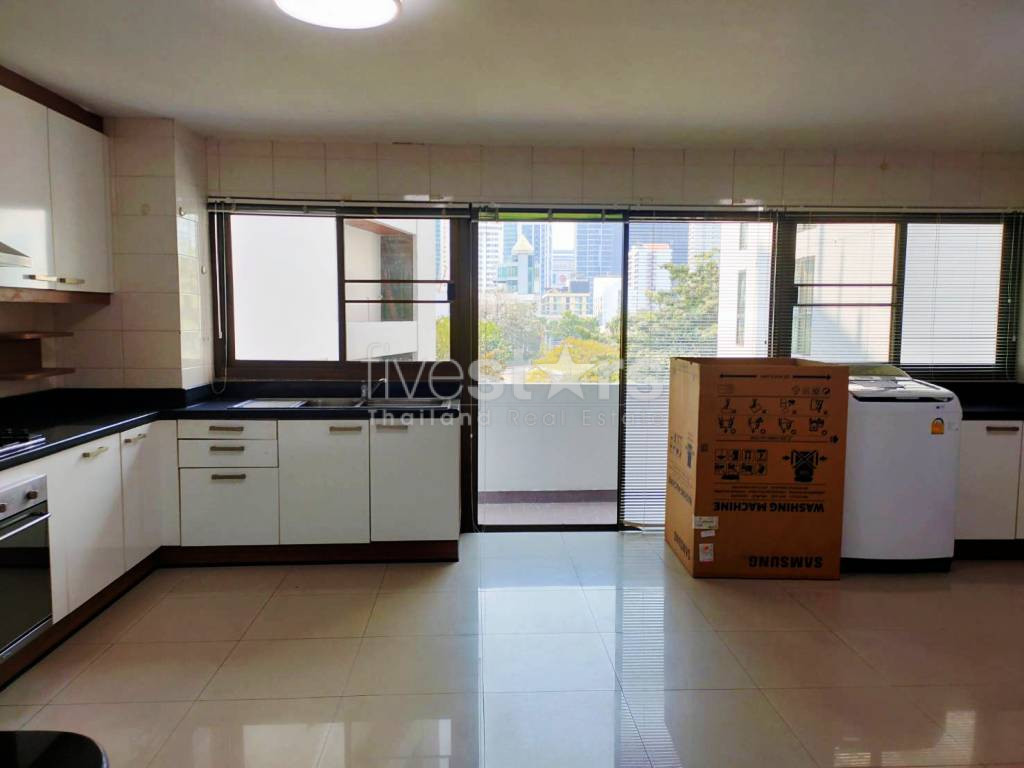 Large 3 bedrooms pet friendly apartment for rent in Sukhumvit near BTS Phromphong, photo 7