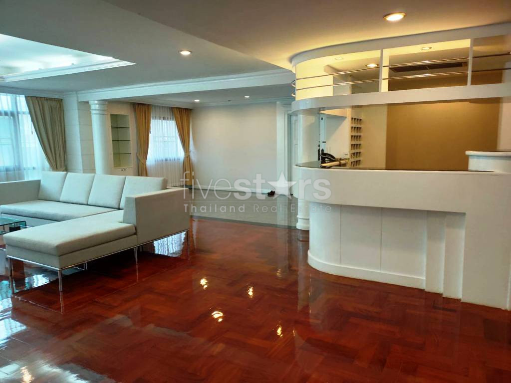 Large 3 bedrooms pet friendly apartment for rent in Sukhumvit near BTS Phromphong, photo 3