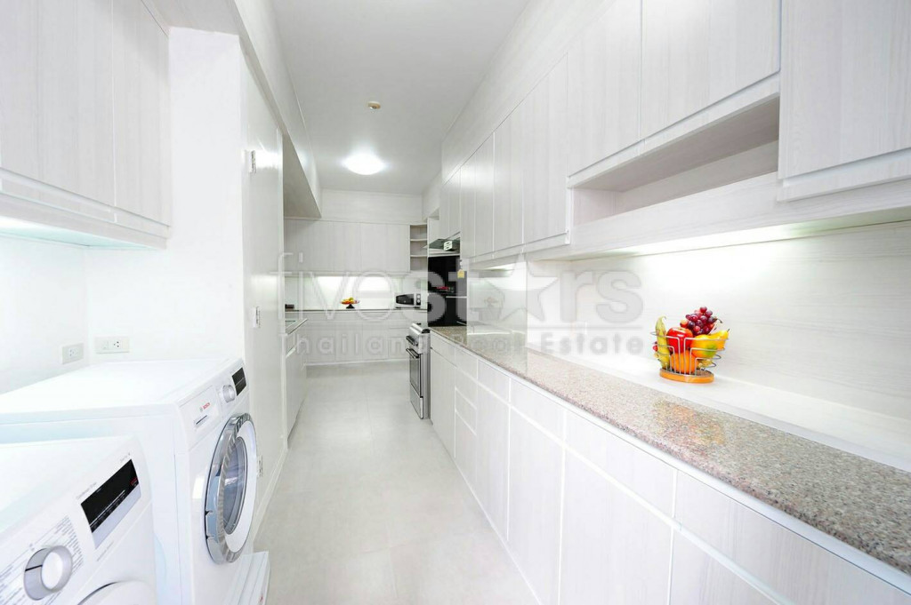 Appartement de 3 chambres acceptant les animaux à louer sur Phrom Phong, photo 18
