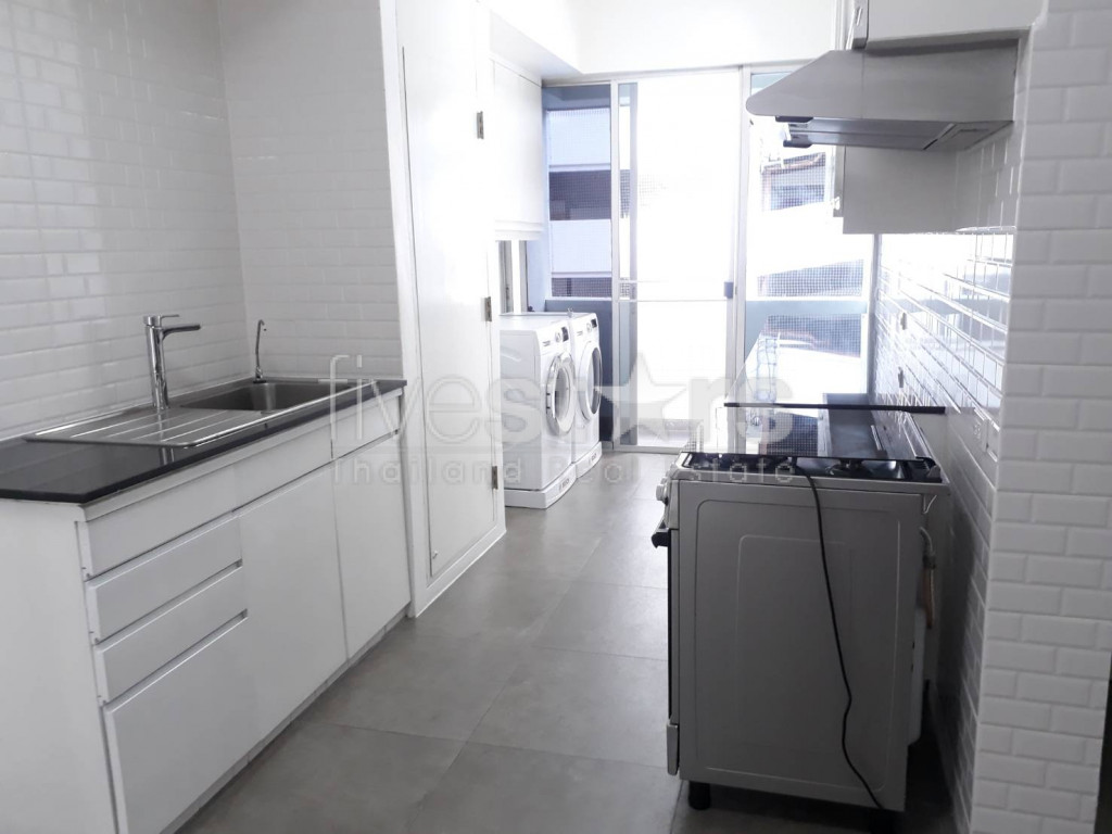 Appartement de 3 chambres acceptant les animaux à louer sur Phrom Phong, photo 3