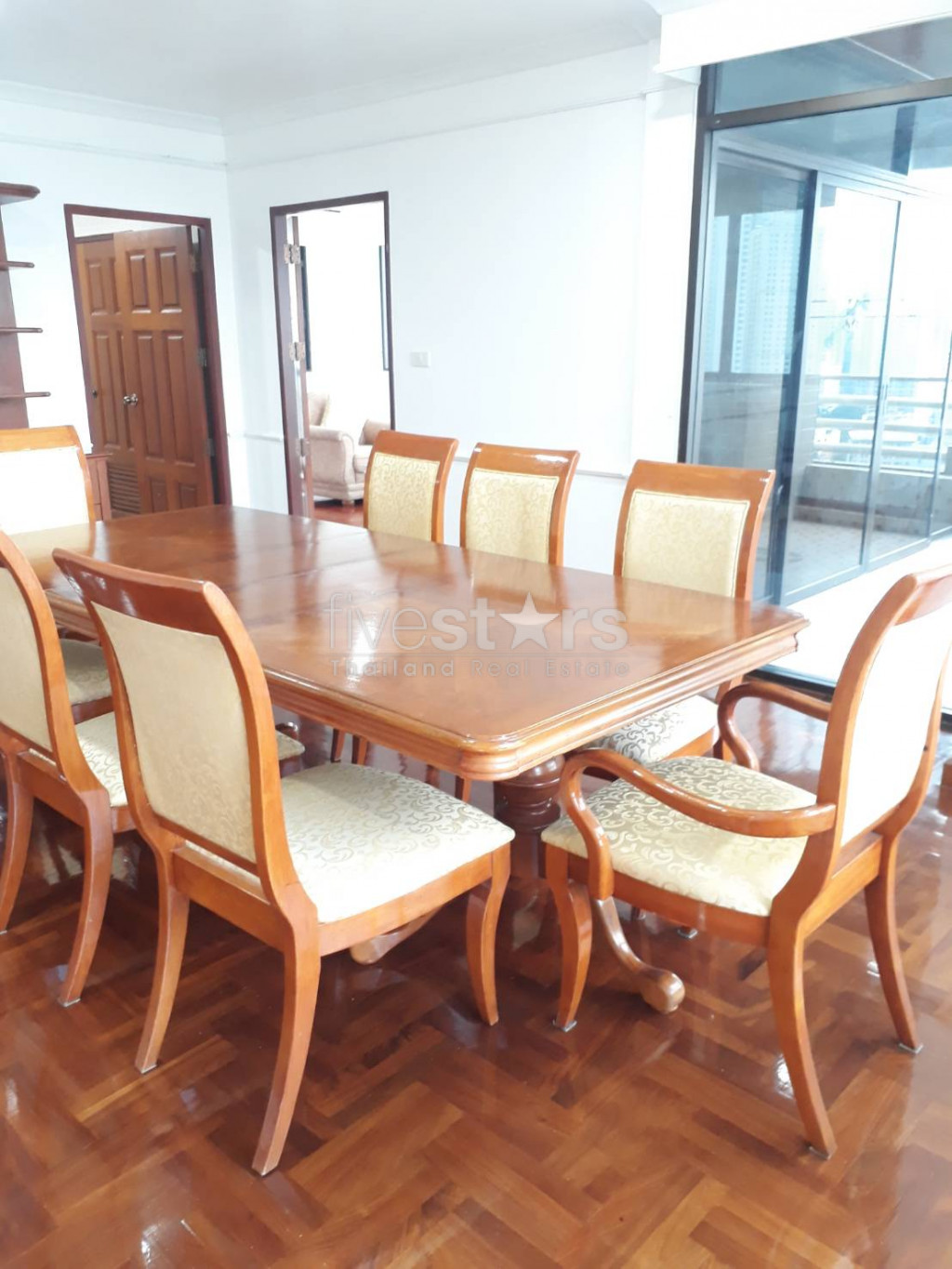 Appartement spacieux de 4 chambres à louer près du BTS Phromphong, photo 4