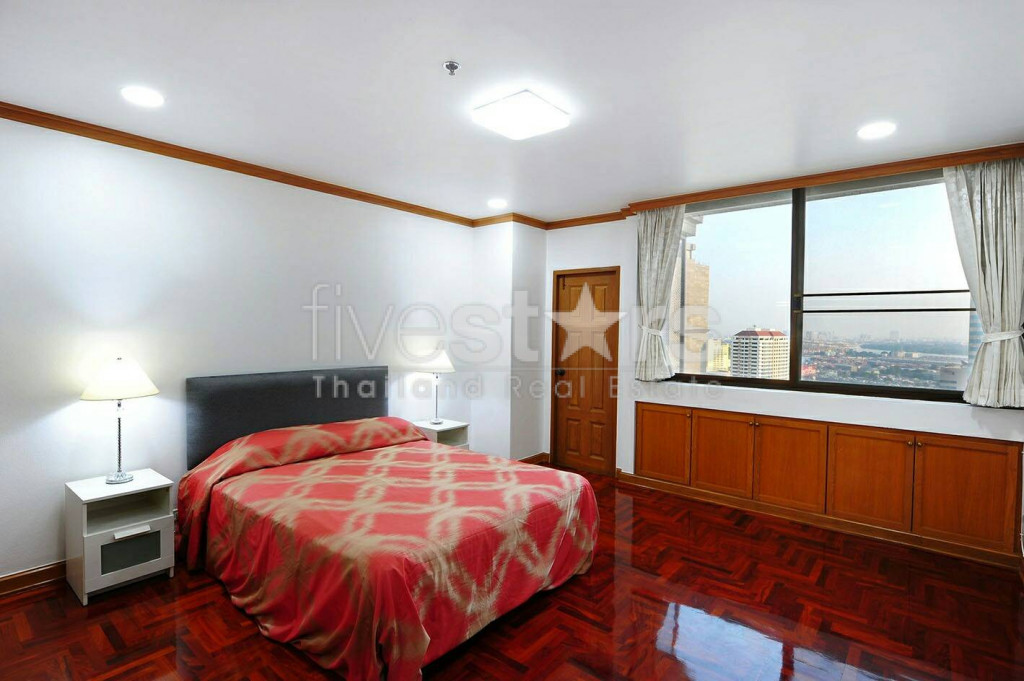 Appartement spacieux de 4 chambres à louer près du BTS Phromphong, photo 4