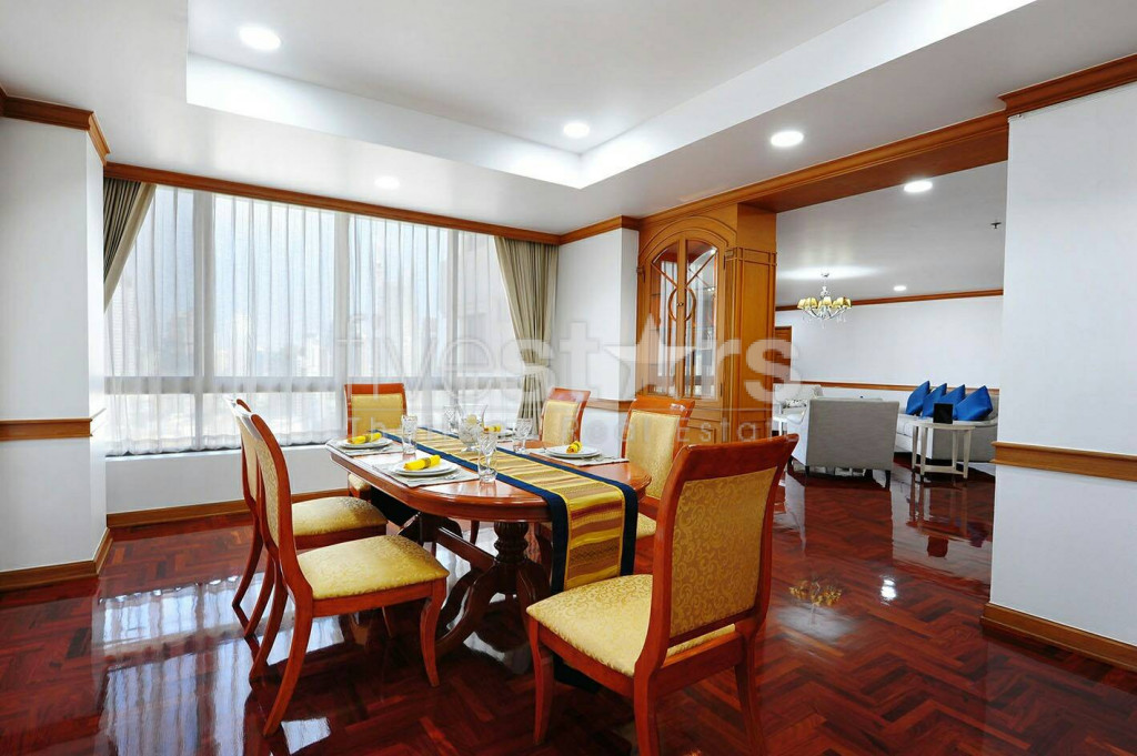 Appartement spacieux de 4 chambres à louer près du BTS Phromphong, photo 3