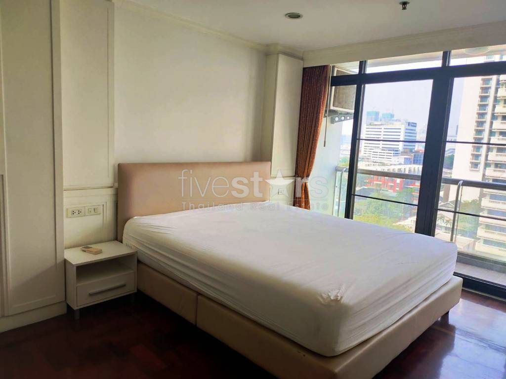 Large 2 bedrooms condo for sale in Sukhumvit BTS Phromphong, photo 8