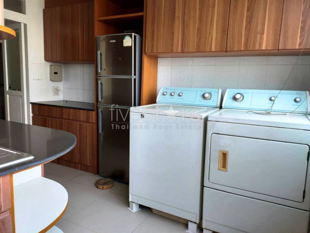Large 2 bedrooms condo for sale in Sukhumvit BTS Phromphong, photo 6
