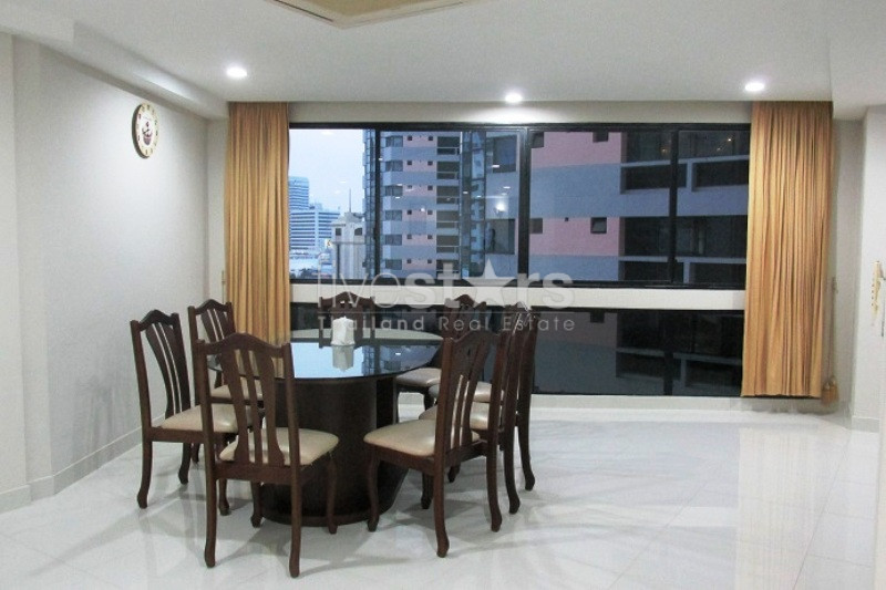 Condominium de 3 chambres à louer près du BTS Phrompong, photo 5