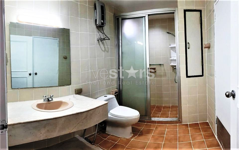 3 bedrooms condo for rent in Sukhumvit and BTS Phromphong area, photo 15