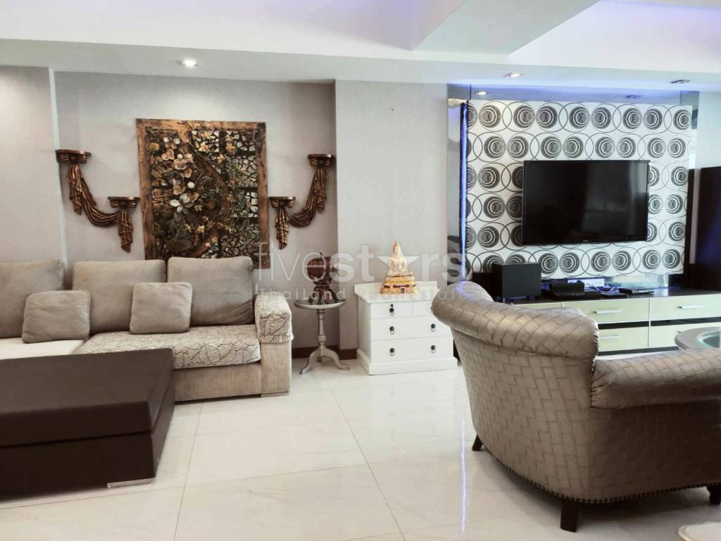 Large 2 bedrooms condo for rent in Sukhumvit near BTS Phromphong, photo 3