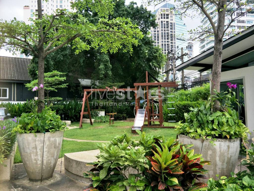 2 bedrooms condo for rent in Sukhumvit near BTS Phromphong, photo 11