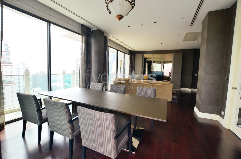 Unique appartement avec 3 chambres et piscine privée à vendre à Phromphong, photo 6