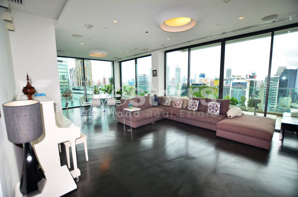 3 bedroom private pool condo for sale on Phrom Phong, photo 2