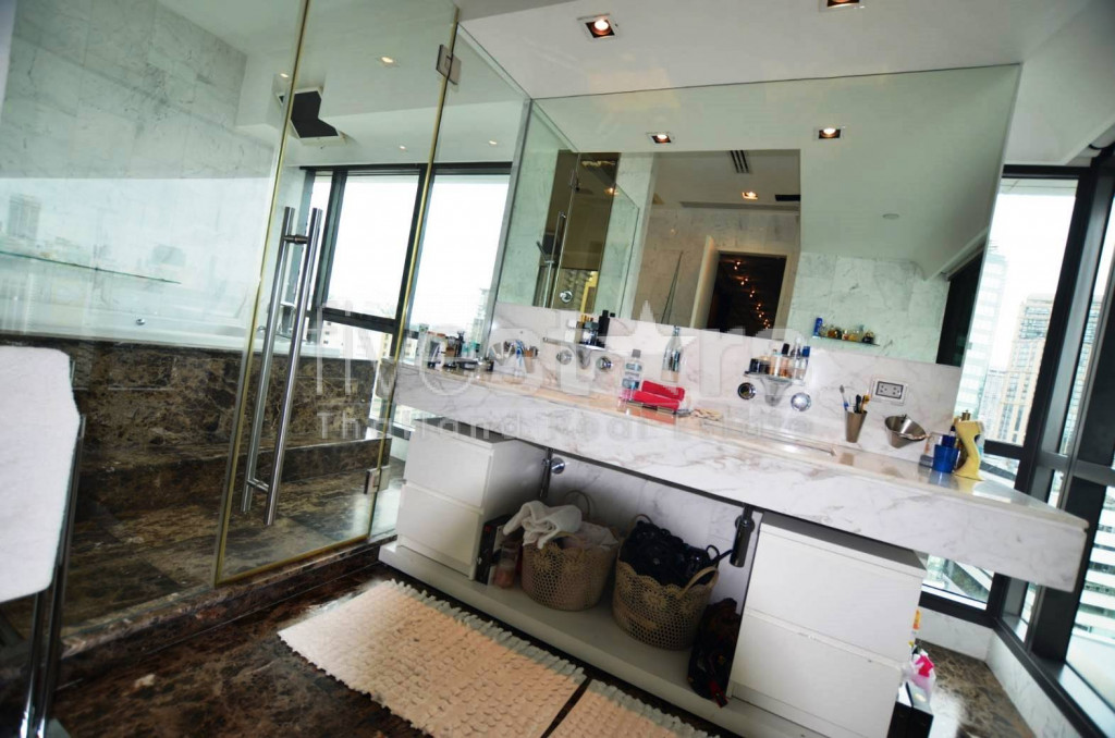 3 bedroom private pool condo for sale on Phrom Phong, photo 10