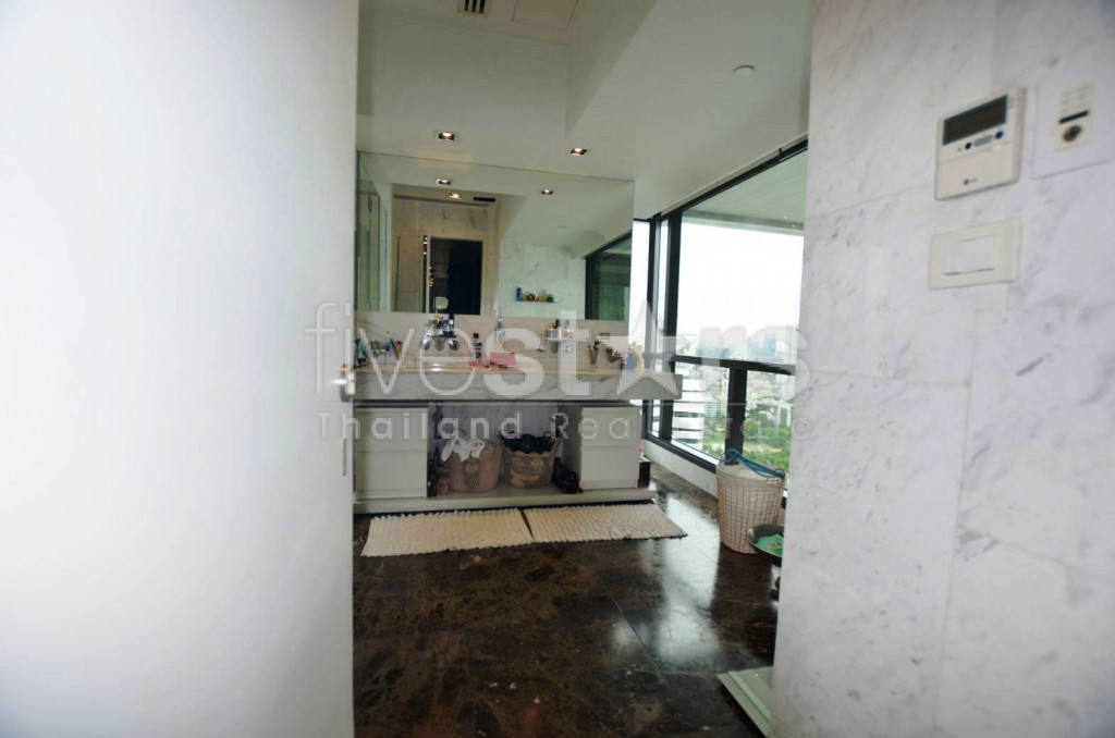 3 bedroom private pool condo for sale on Phrom Phong, photo 13