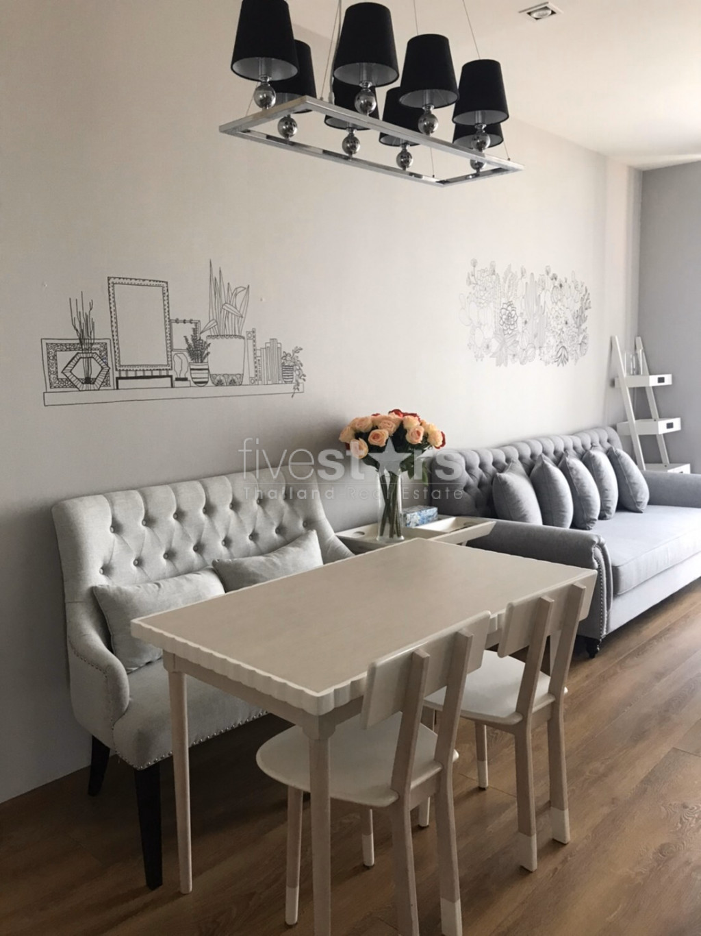 High floor unit 2 bedrooms condo for rent near BTS Phromphong