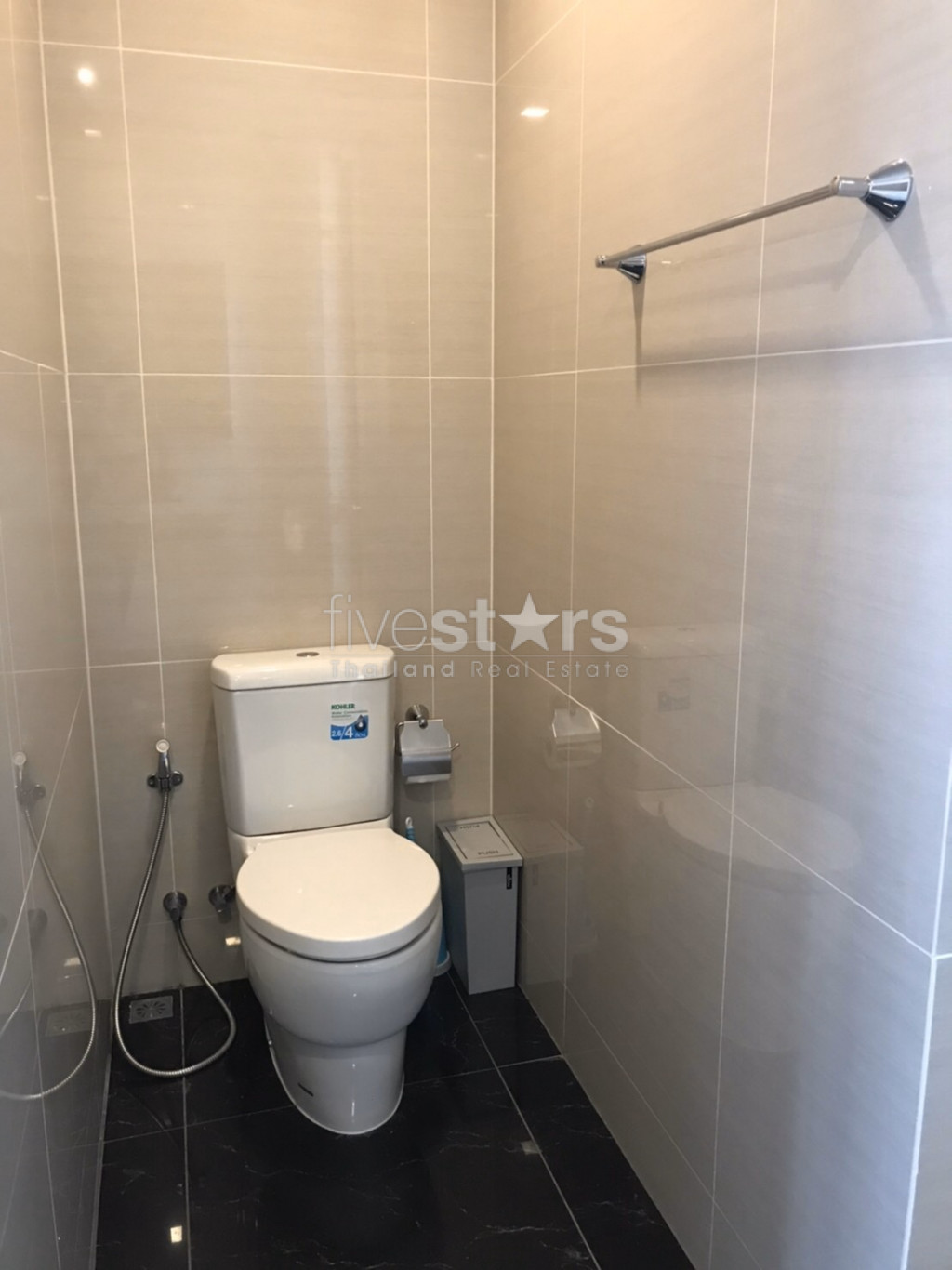 High floor unit 2 bedrooms condo for rent near BTS Phromphong, photo 10