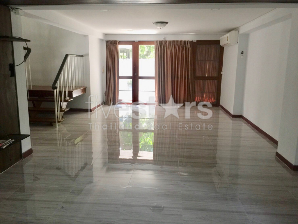 Maison de 3 chambres acceptant les animaux à louer sur On-Nut à Udomsuk, photo 4