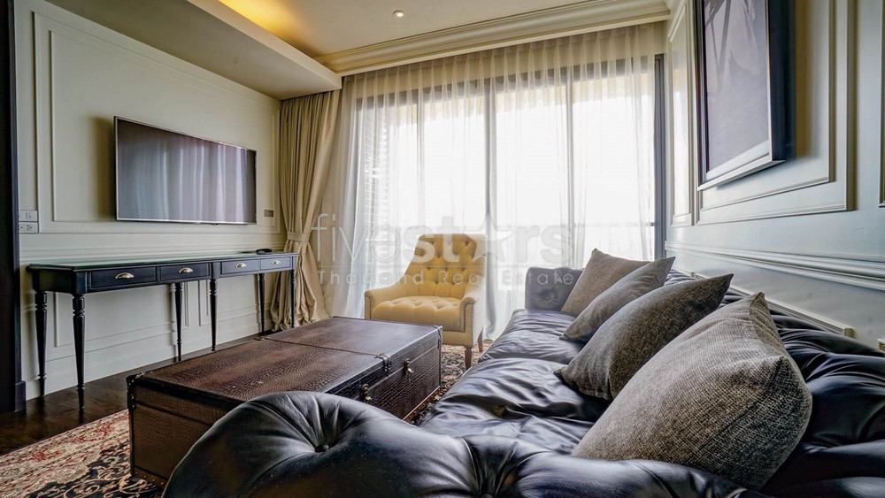 Penthouse 3 bedrooms condo for sale near BTS Phrom Phong, photo 3