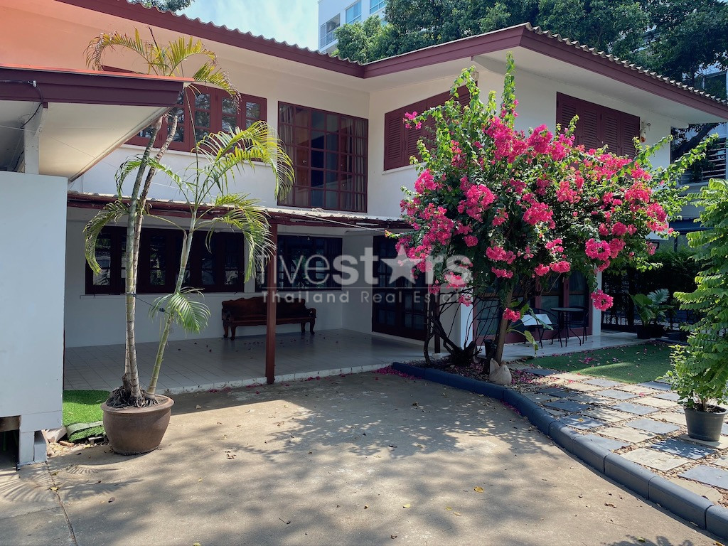 Maison de 3 chambres acceptant les animaux à louer sur On-Nut à Udomsuk