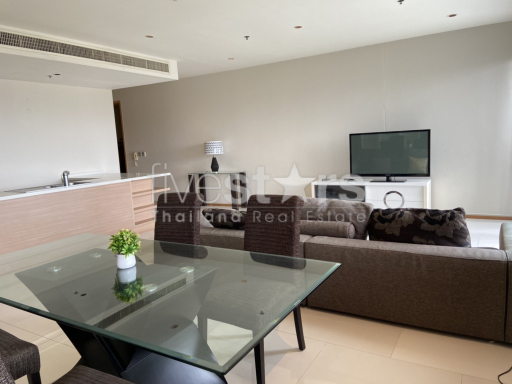 Condo 3 chambres à louer quartier Phrompong, photo 9