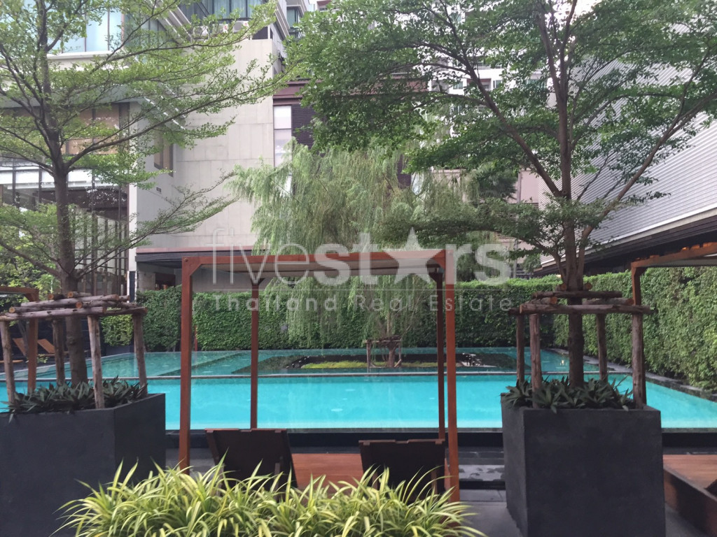 Condo 3 chambres à louer quartier Phrompong, photo 16