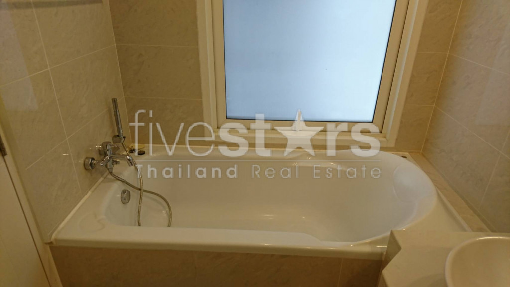 2 bedrooms condo for rent in Phromphong, photo 8